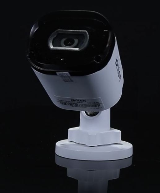 دوربین مداربسته UVC211B19M4 برایتون مجهز به لنز ثابت 3.6mm است.